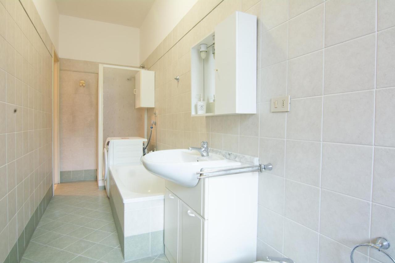 Guest House Torino Porta Nuova Turin Bagian luar foto