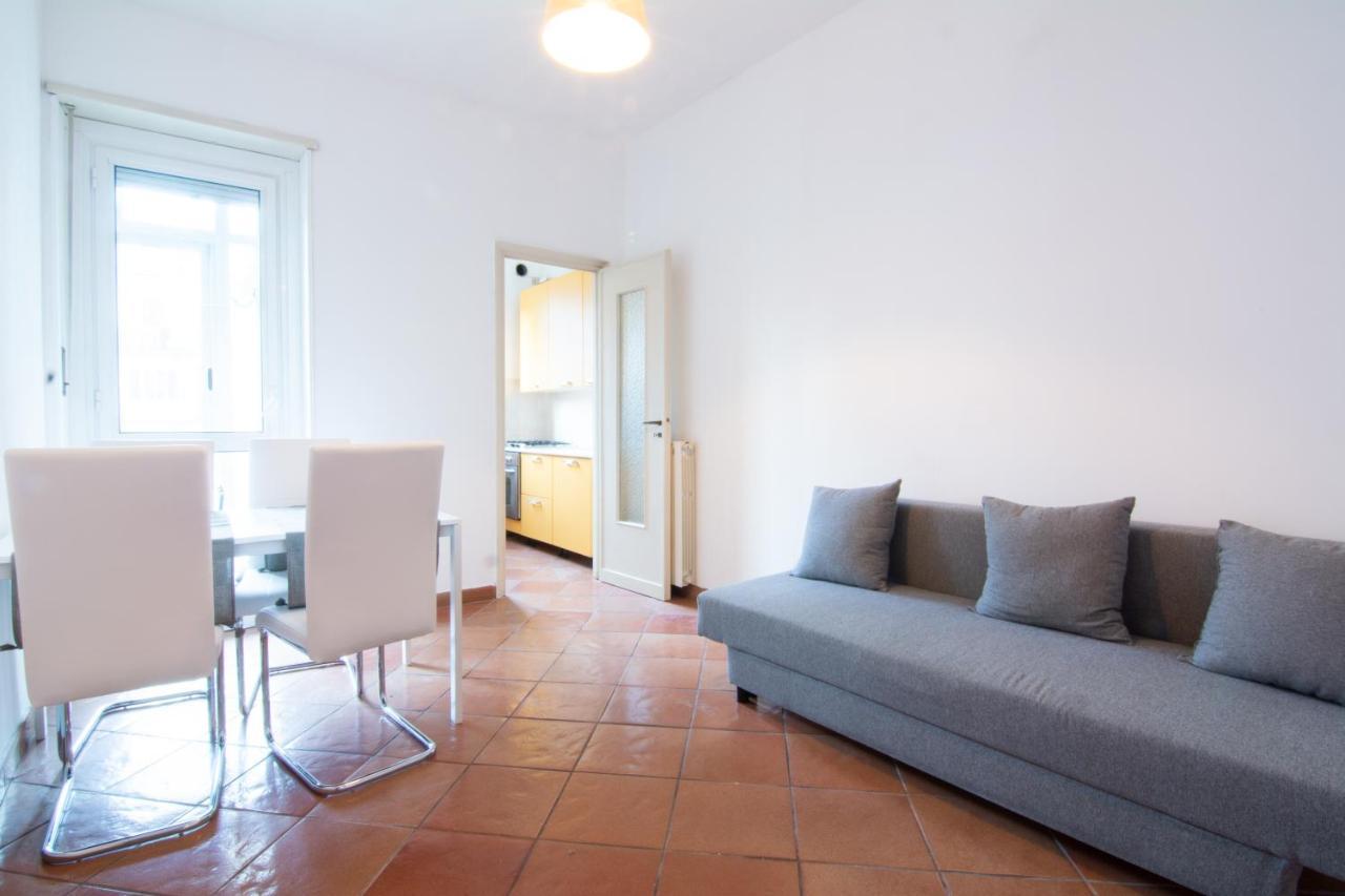 Guest House Torino Porta Nuova Turin Bagian luar foto